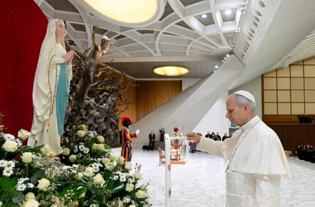 PAPA LEON VIRGENDE LOURDES