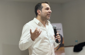 Narrar la fe en todos los formatos: el reto del periodismo católico transmedia